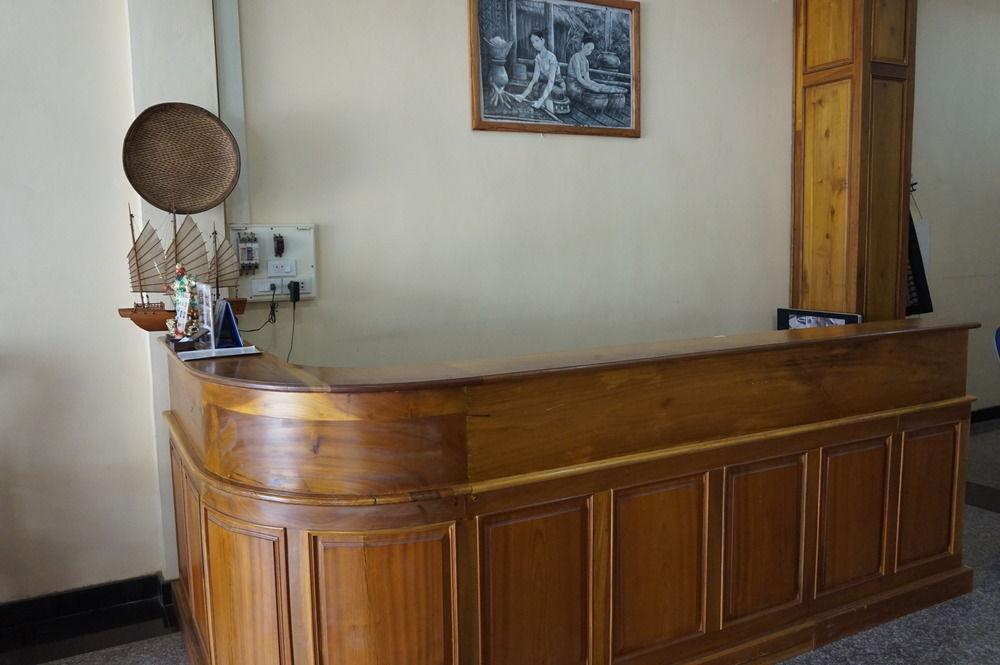 Alisa Guesthouse Pakse Bagian luar foto