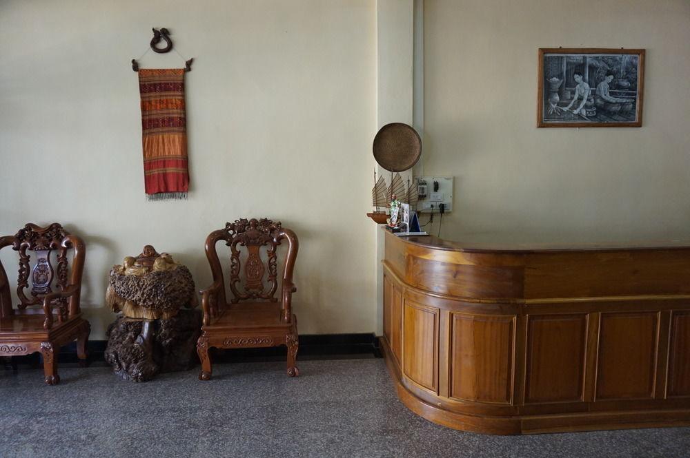 Alisa Guesthouse Pakse Bagian luar foto