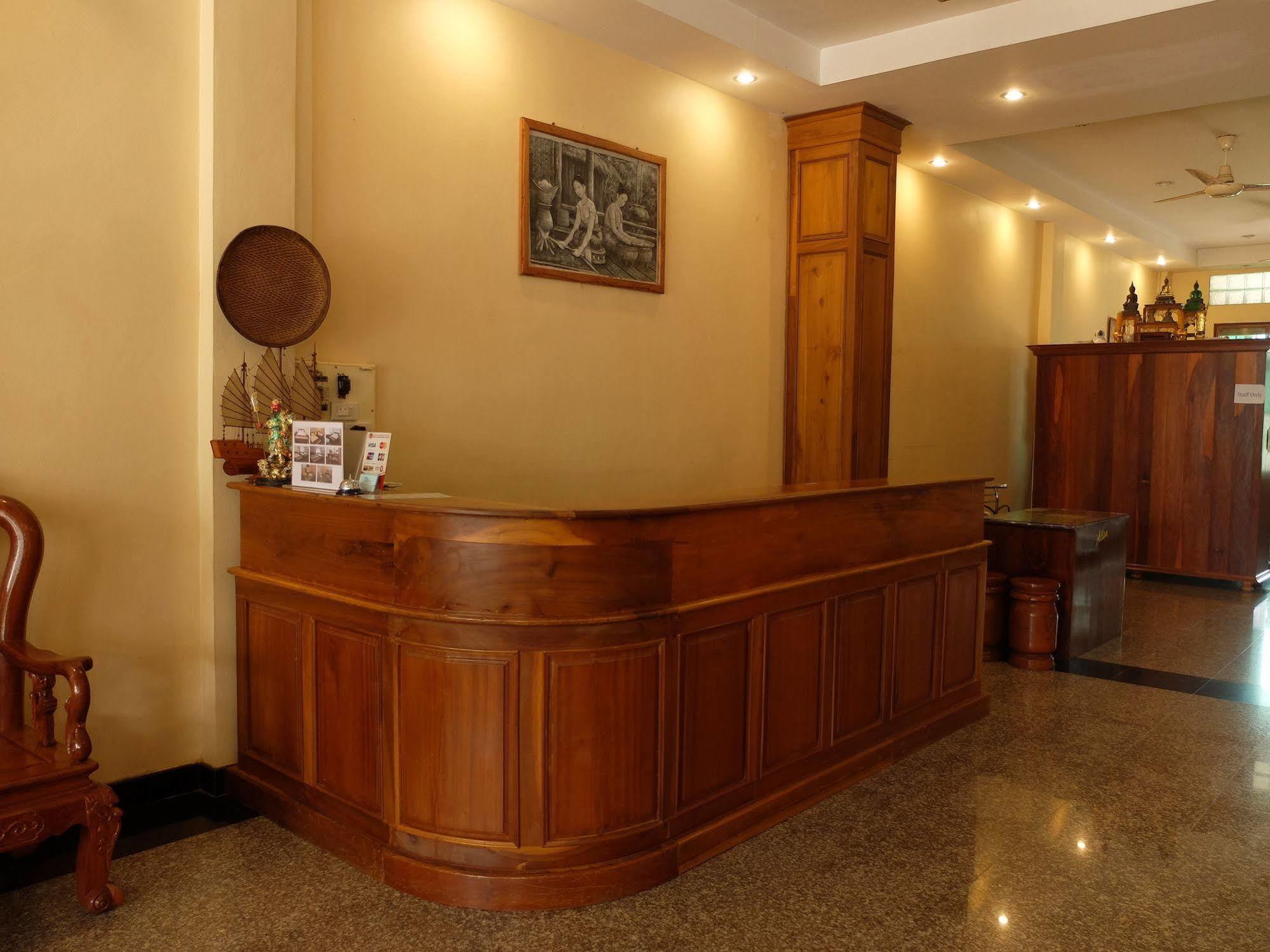 Alisa Guesthouse Pakse Bagian luar foto