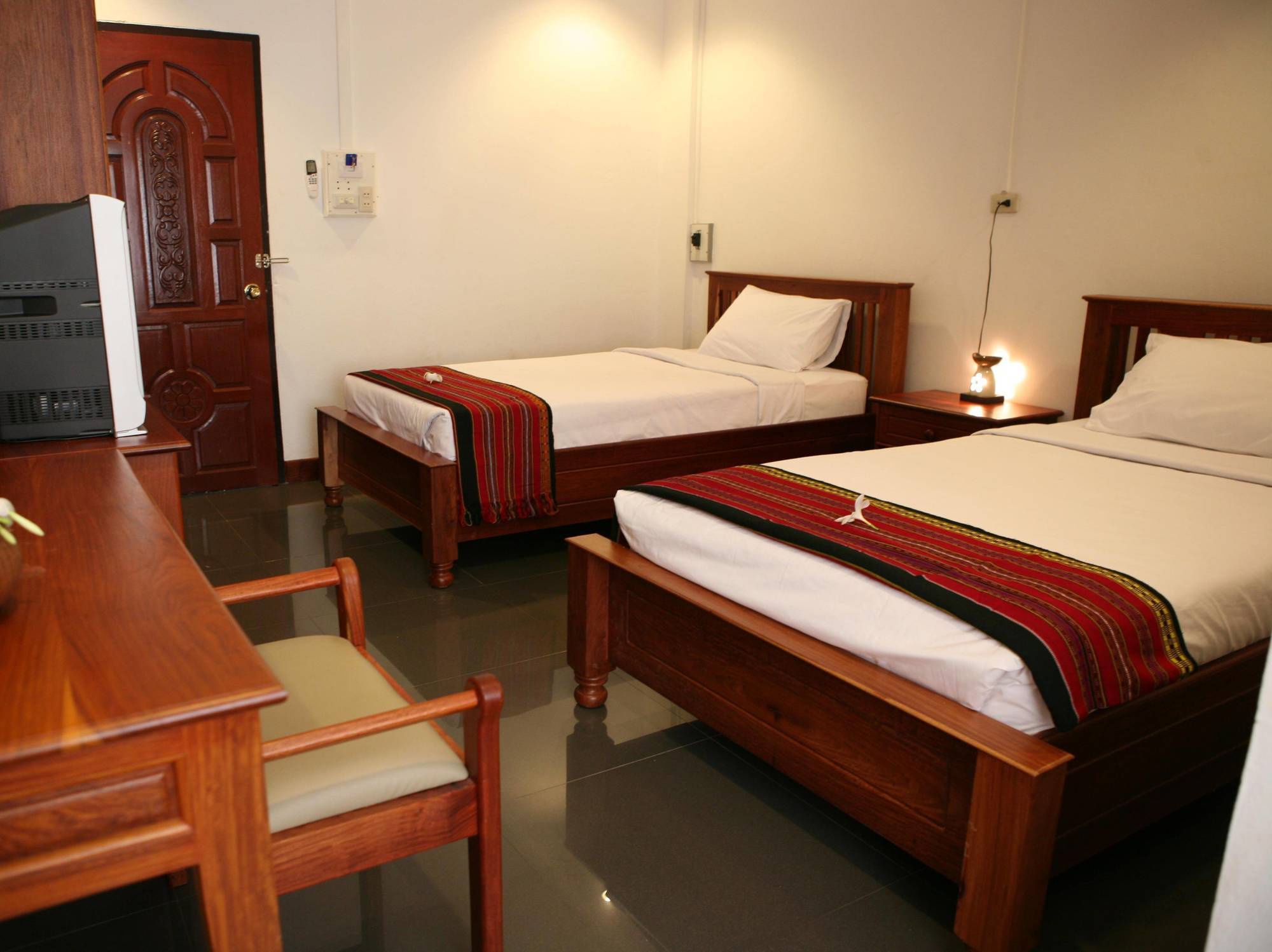 Alisa Guesthouse Pakse Bagian luar foto